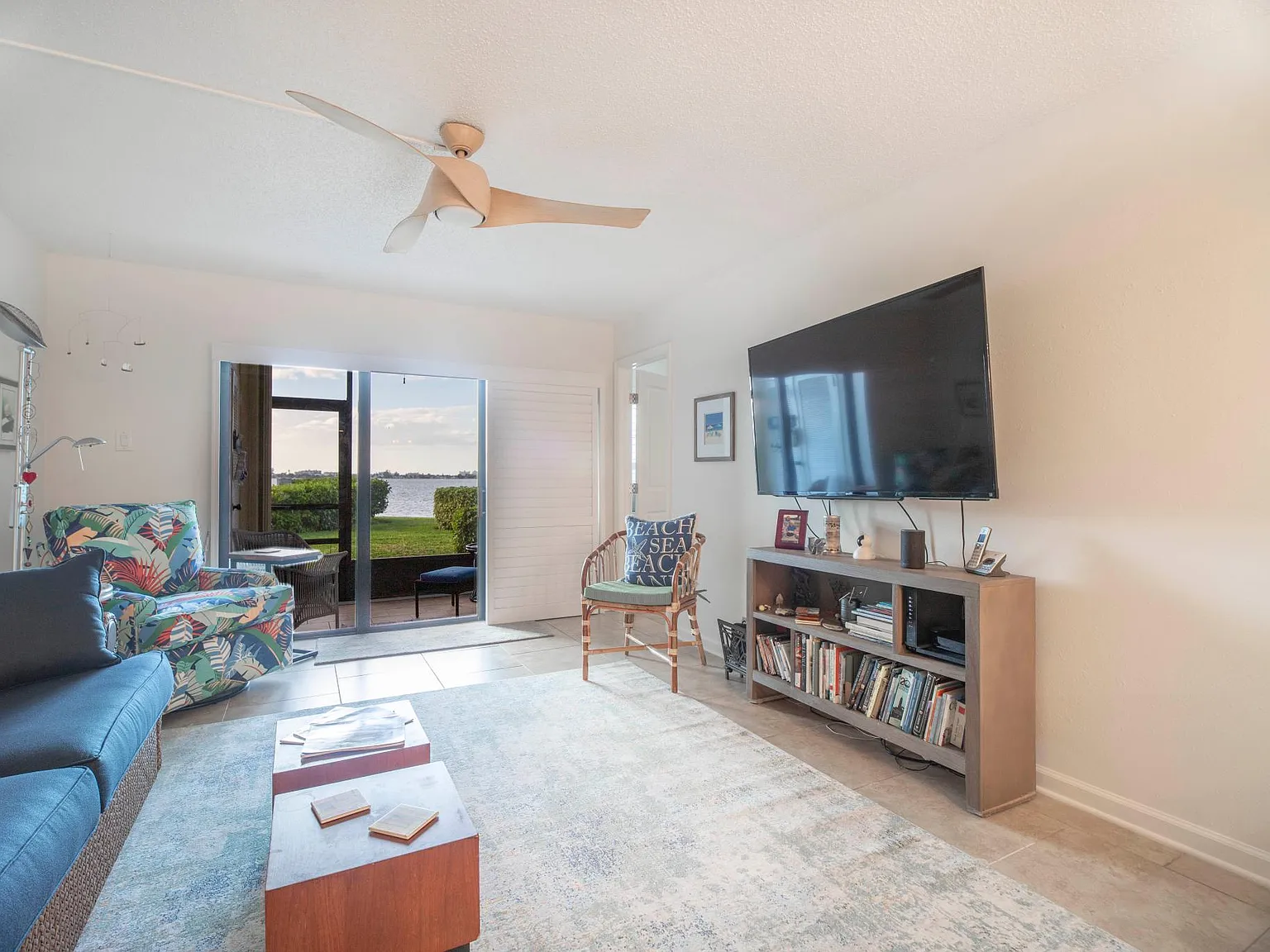 6051 Sun Blvd — Photo 4