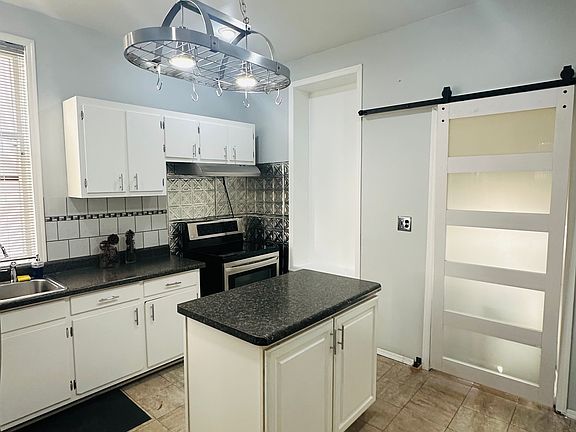 5th image of 11824 S Stewart Ave #1