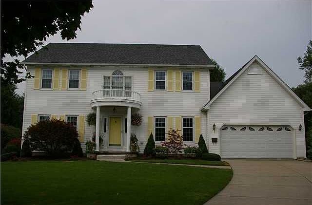 1st image of 13 Shelbourne Ct