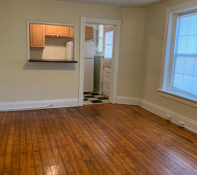 1st image of 3033 Park Ave APT 1