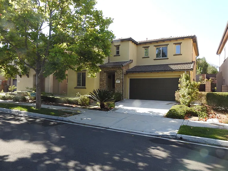 4897 Carriage Run Dr — Photo 1