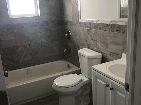5th image of 16906 107th Ave Floor 2