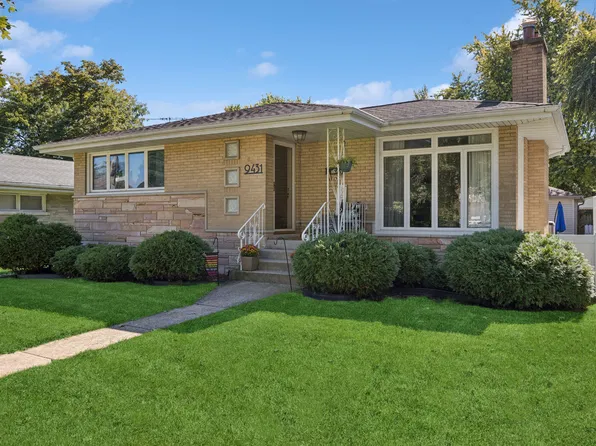 9431 Congress Park Ave, Brookfield, IL 60513