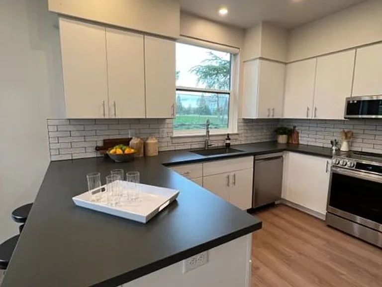 1504 Myers Lane — Photo 16