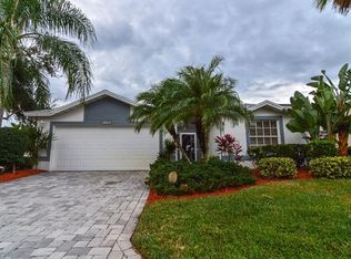 9290 Coach House Ln, Estero, FL 33928