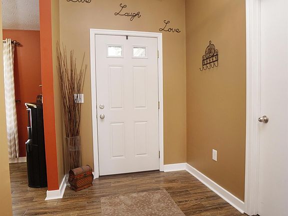 5th image of 8411 Nightshade Dr