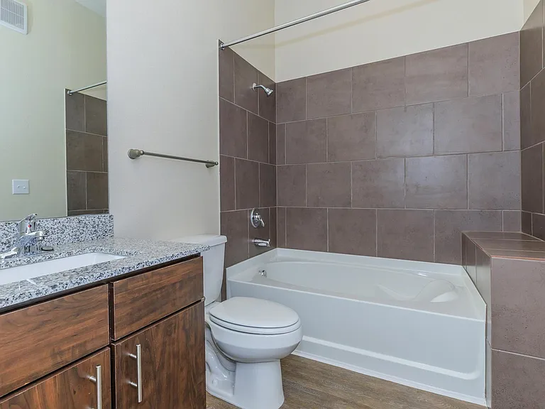 7600 Mason Rd — Photo 23