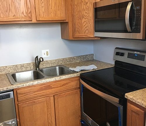 2nd image of 5071 Washington Pl #W