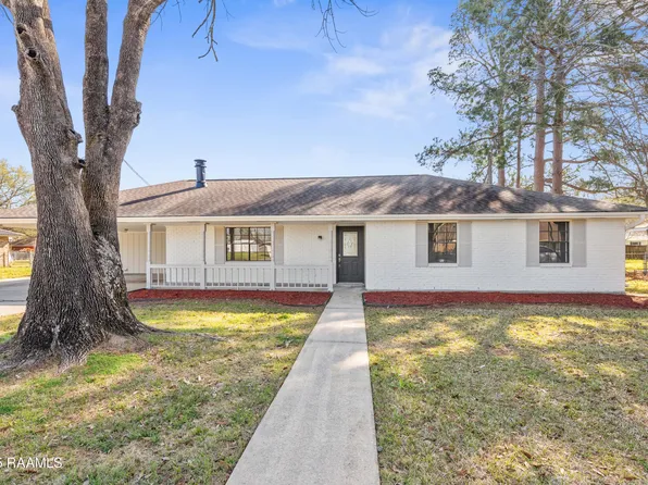 210 Cajun St, Broussard, LA 70518