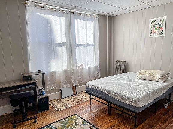 4th image of 1068 Commonwealth Ave #51
