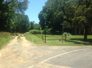 501 Fleer Rd, Thomasville, NC 27360