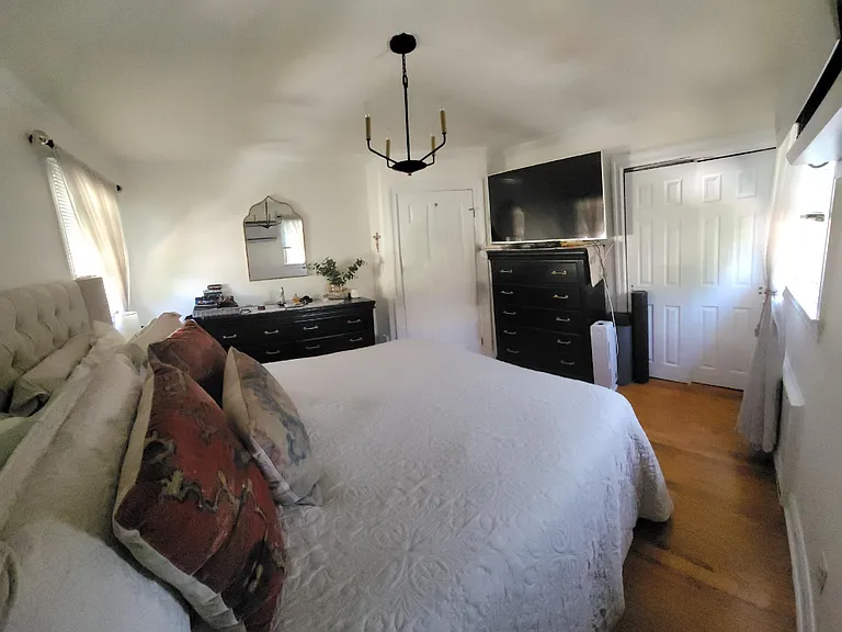 228 Manor Rd — Photo 14