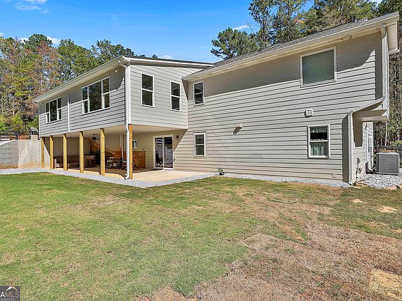 4th image of 465 Little Rd