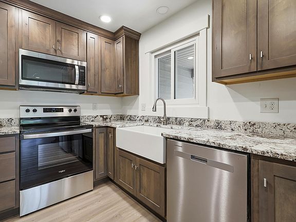4th image of 4001 Dorset St