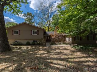 1450 Ambridge Rd, Centerville, OH 45459