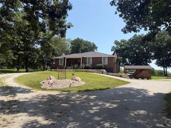 21801 S Martha Rd, Peculiar, MO 64078