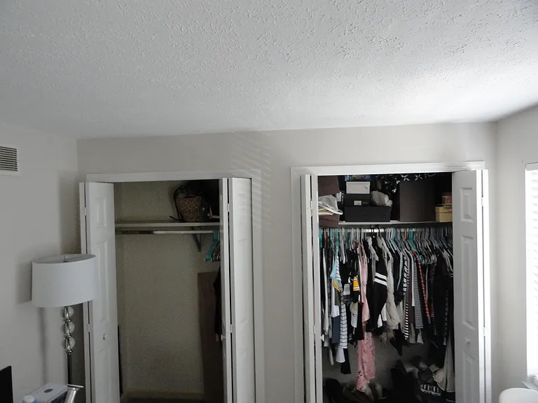 594 Thorncliffe Dr — Photo 9