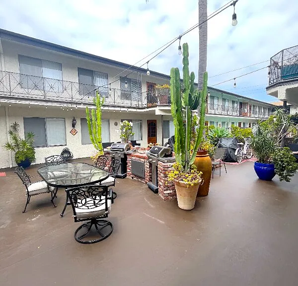 2121 Placentia Ave #I — Photo 26