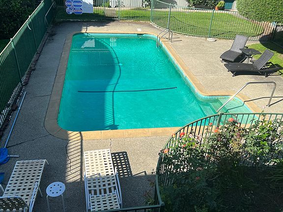 2nd image of 4129 El Camino Way APT H