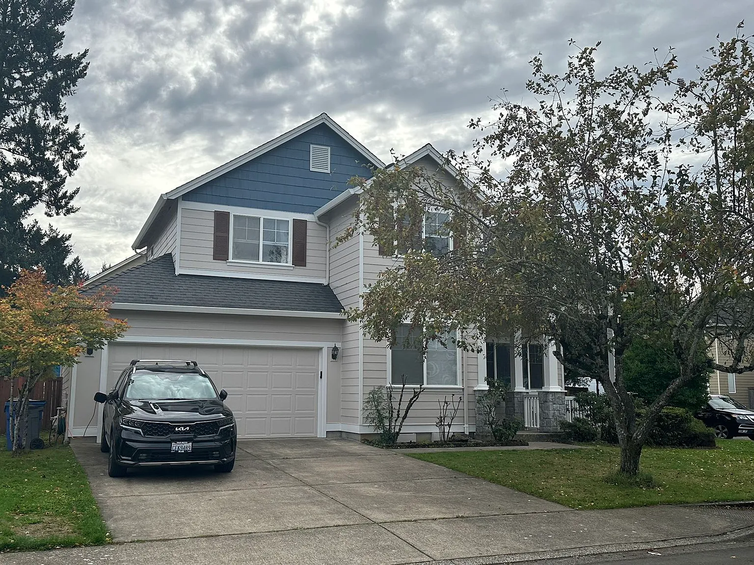 4 bed, 2.5 bath, 2100 sqft, $2,895 — Photo 2