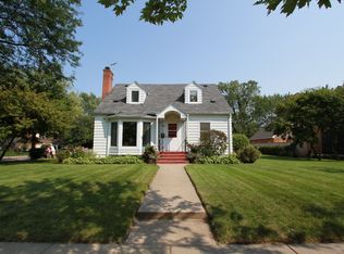 245 12th Ave N, Hopkins, MN 55343