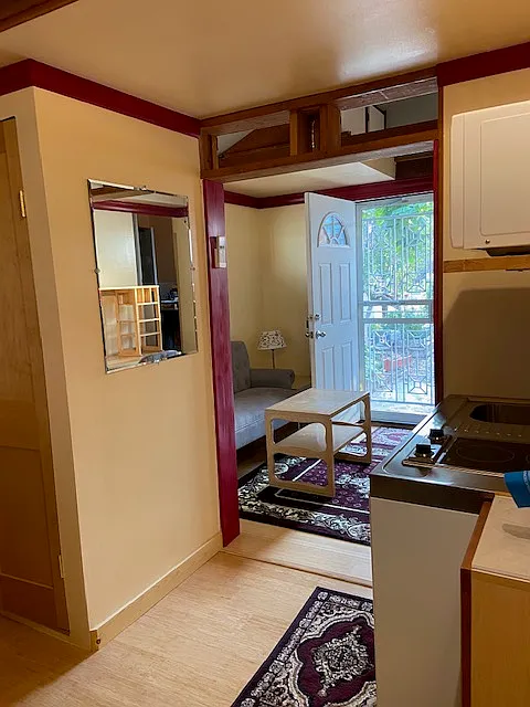 1 bed, 450 sqft, $950 — Photo 2