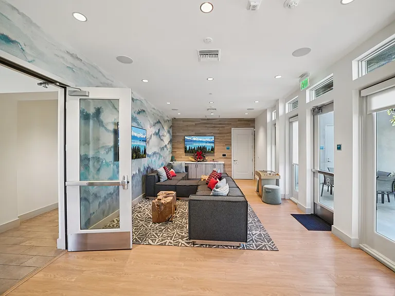 11048 Luminate Dr — Photo 35