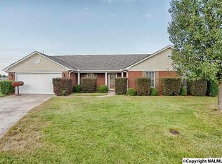 117 Tree Bark Trl, Hazel Green, AL 35750