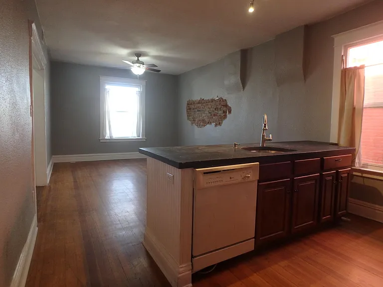 3704 Walnut St — Photo 5