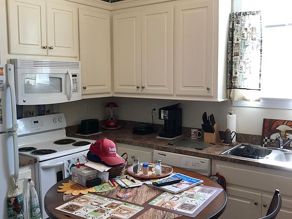 4th image of 16339 Church St #2