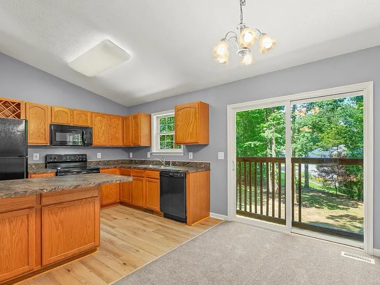 12509 Catalina Dr — Photo 3