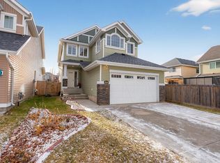 7915 18th Ave SW, Edmonton, AB T6X 0Z8