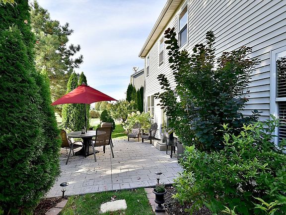 5th image of 1719 Hidden Oaks Ct