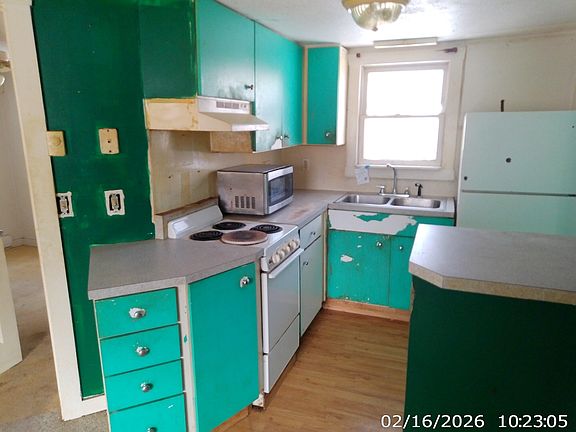 4th image of 21 Frisbie St