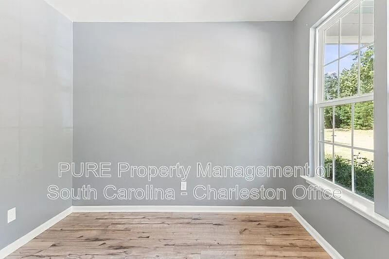 3 bed, 2.5 bath, 1896 sqft, $2,199 — Photo 3