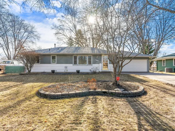 10669 President Dr NE, Blaine, MN 55434