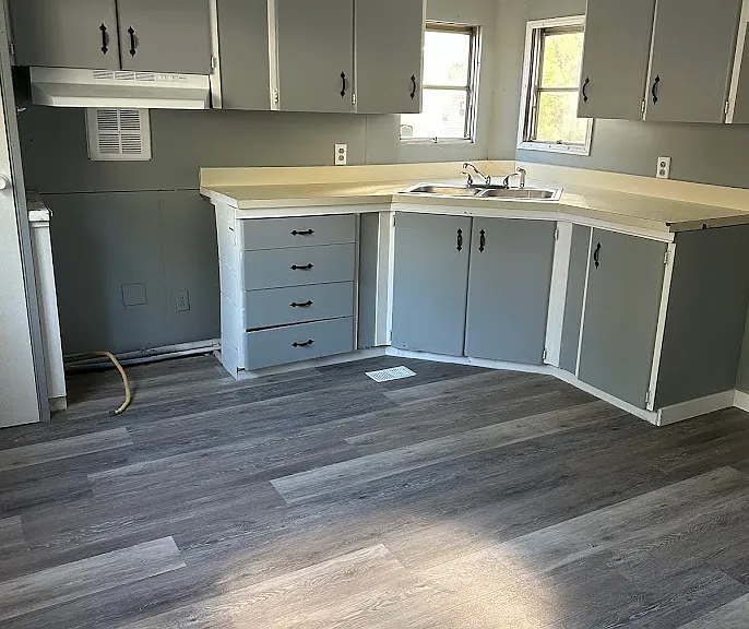 3625 S Douglas Ave #8 — Photo 1