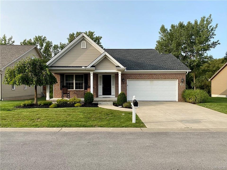 1st image of 46 Fisher Pond Ct