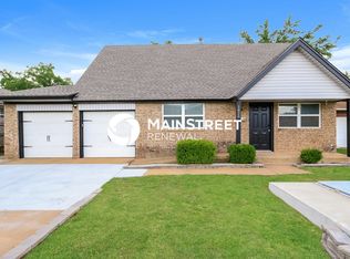 1828 Sunrise Dr, Moore, OK 73160