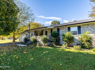 114 Verdun Rd, Oneida, TN 37841