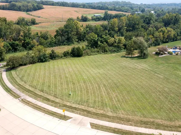 1550 Rueck Rd, Columbia, IL 62236