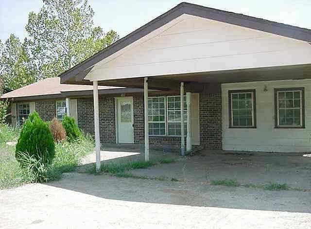1st image of 411 E Wanda Jackson Blvd