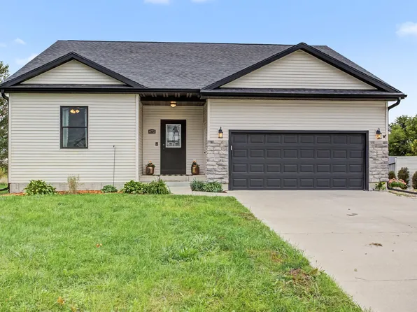 872 N 1st St, Ogden, IA 50212