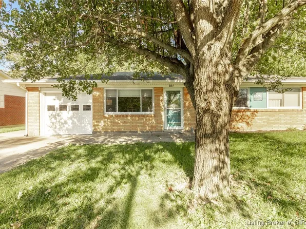 927 Silverwood Drive, Clarksville, IN 47129