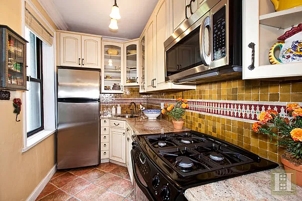 Sold by Halstead Real Estate | media 4