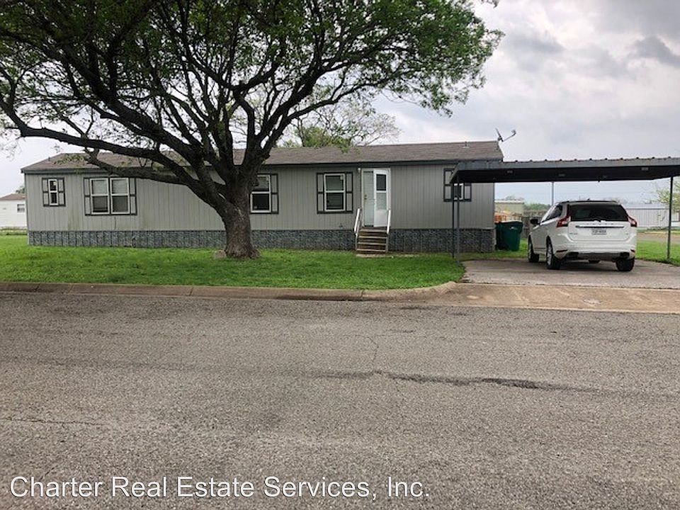 2nd image of 2222 Ash Dr