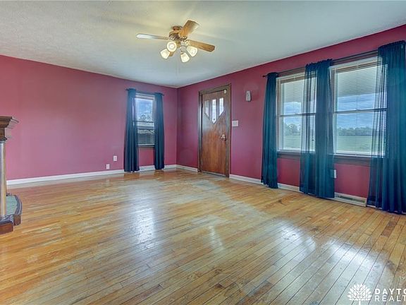 5th image of 81 E Washington St