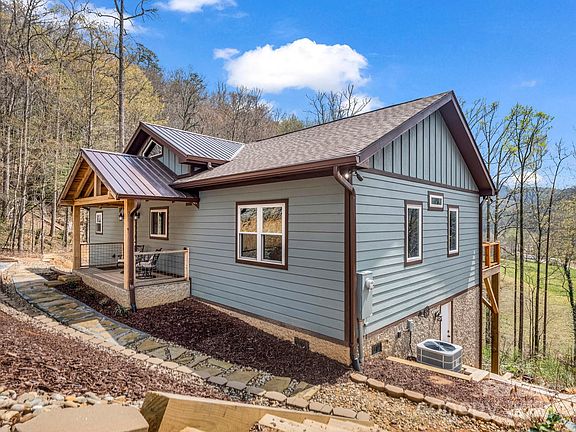 5th image of 107 Twisted Birch Dr