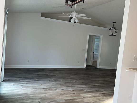 3rd image of 203 Canal Blvd