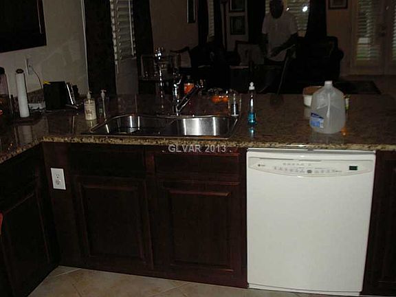 2nd image of 3705 Via Di Girolamo Ave